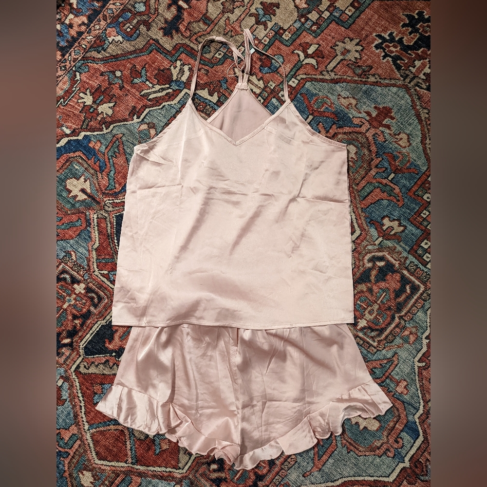 Silk, satin ruffled pajama set, pink, size small